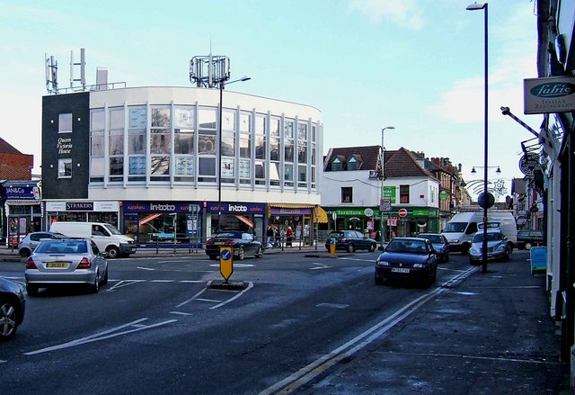 File:Queen Victoria House, 106 Victoria Road - Geograph - 1600274.jpg