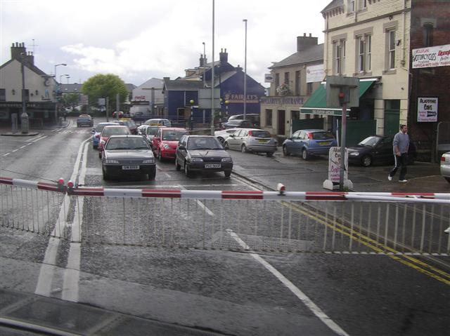 File:Bushmills Road, Coleraine - Geograph - 1472989.jpg