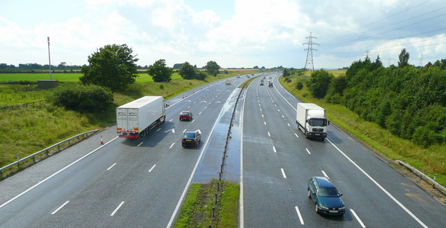 File:M4 looking west - Geograph - 876857.jpg