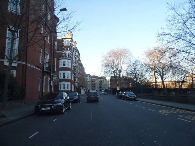 File:Royal Hospital Road, Chelsea (C) David Howard - Geograph - 3890550.jpg