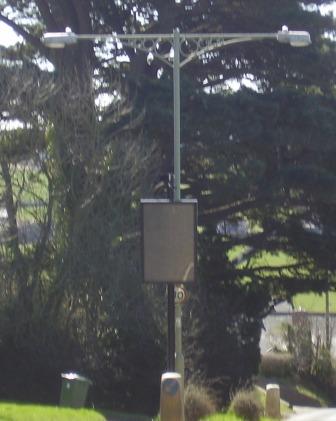 File:B3232 Newton Tracey lamppost - Coppermine - 5353.JPG