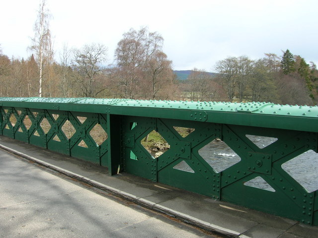 File:Bridge Over River Dee - Geograph - 1275704.jpg