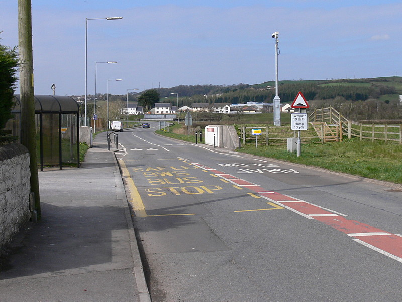 File:Old A40- Flood Gates on the edge of Abergwili - Coppermine - 21951.jpg