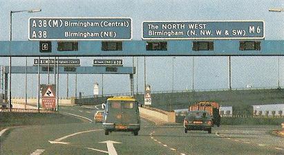 File:Spaghetti Junction in the 1980s. Note the Z bends sign and 'Midlands' lights. - Coppermine - 4556.JPG