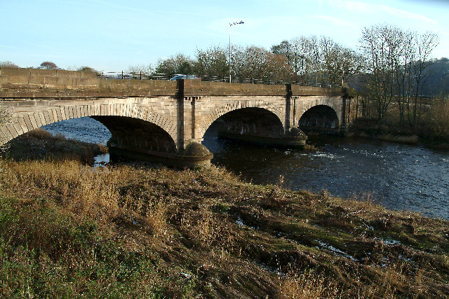 File:Calva Bridge, Workington after 2005 floods - Geograph - 81435.jpg