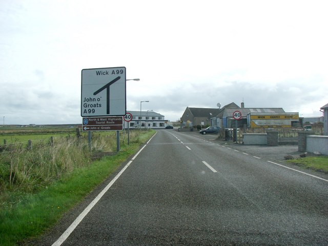 File:The A836, approaching the junction with the A99, John O'Groats.jpg