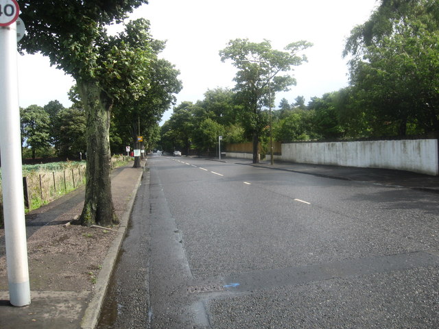 File:The A198 entering North Berwick - Geograph - 1443669.jpg