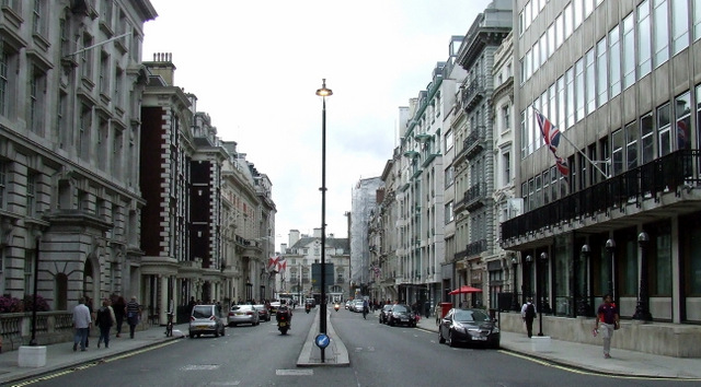 File:Pall Mall (C) Thomas Nugent - Geograph - 3154377.jpg