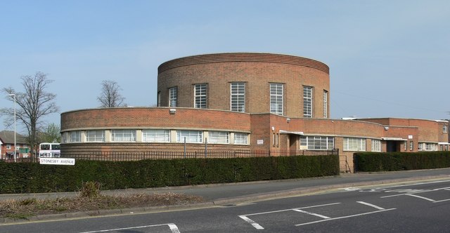 File:Southfields Library, Leicester - Geograph - 401797.jpg