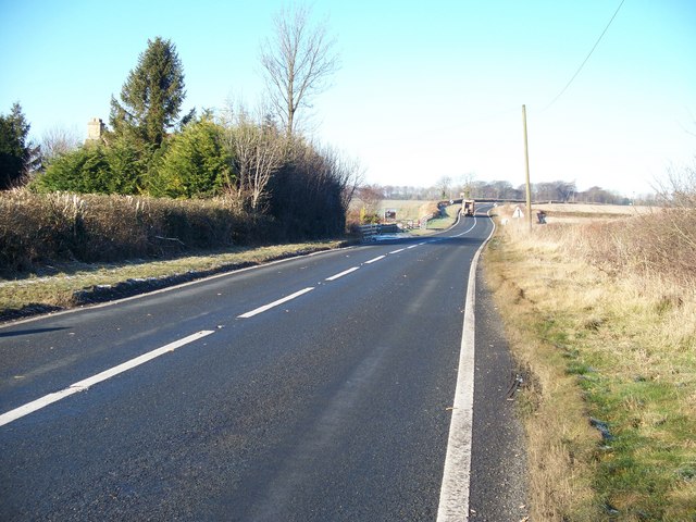 File:A424 near Longborough - Geograph - 1669010.jpg