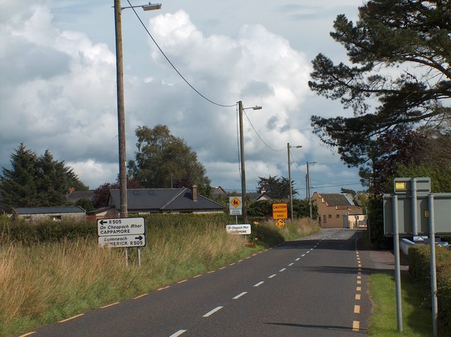 File:Approaching Cappamore - Geograph - 2544667.jpg