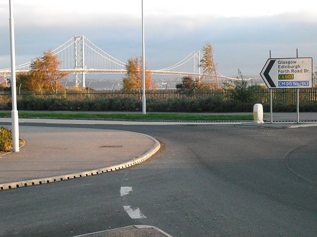 File:Roundabout, Milne Road (C) Richard Webb - Geograph - 1899041.jpg