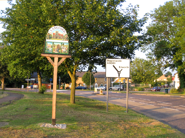 File:Village sign, Langford, Beds - Geograph - 187381.jpg