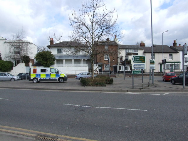 File:Walton Street at Giratory (C) MICHAEL ZAWADZKI - Geograph - 731058.jpg