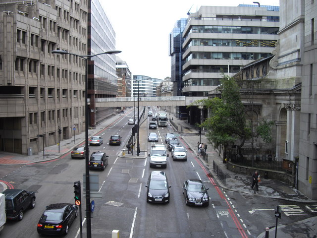 File:Traffic on Upper Thames Street London - Geograph - 1730037.jpg