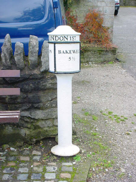 File:Old milepost - Coppermine - 1710.jpg