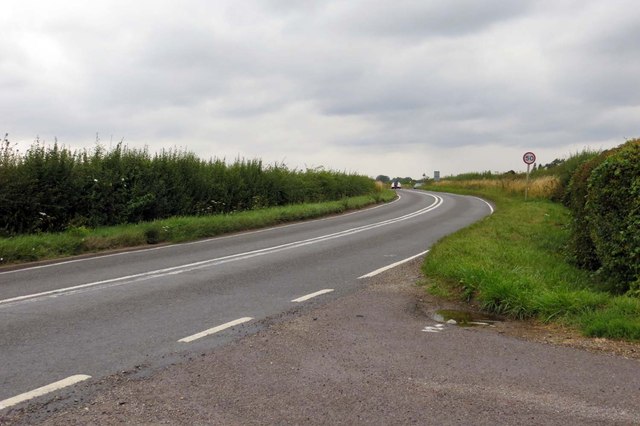 File:Eynsham Road to Farmoor (C) Steve Daniels - Geograph - 3699829.jpg