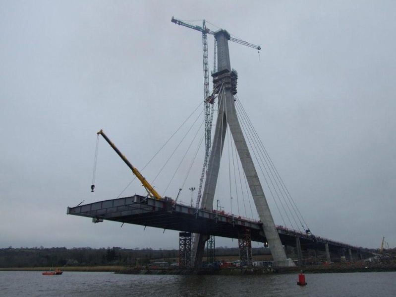 File:New suir bridge on waterford city bypass n25 - Coppermine - 21672.jpg