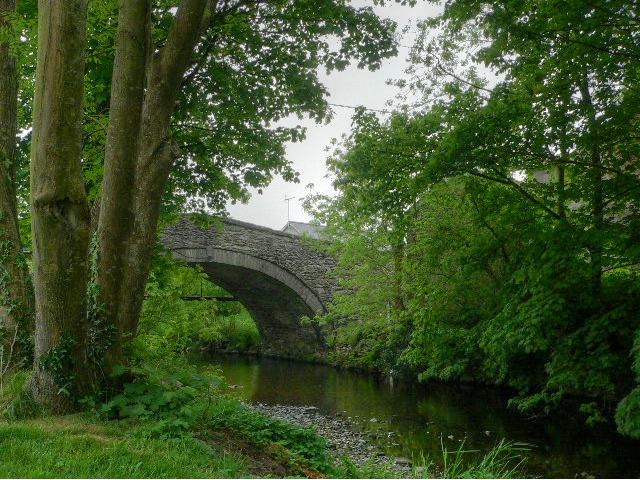 File:The Old Bridge, Pontrhydfendigaid (C) Stephen Elwyn RODDICK - Geograph - 819683.jpg