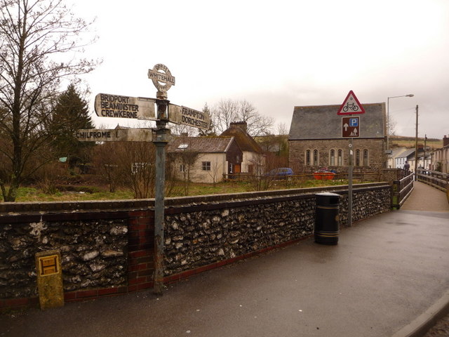 File:Tollerford- Whitehall finger-post - Geograph - 1785094.jpg