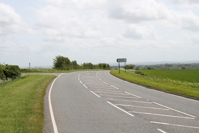 File:Turning to Milton Under Wychwood - Geograph - 1447084.jpg