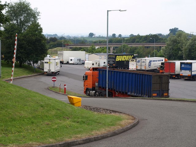 File:Rear entrance, Taunton Deane Services - Geograph - 1383960.jpg