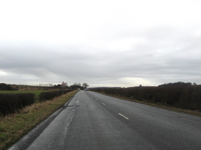 File:A1087 heading towards roundabout and A199 - Geograph - 1706884.jpg