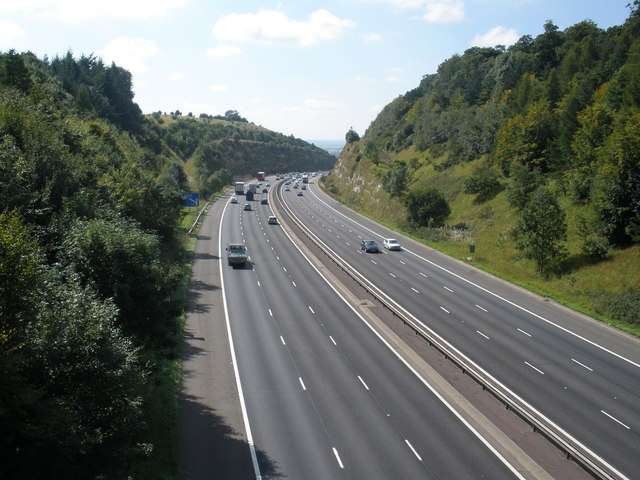 File:The M40 cuts through the Chiltern Hills - Geograph - 1439858.jpg