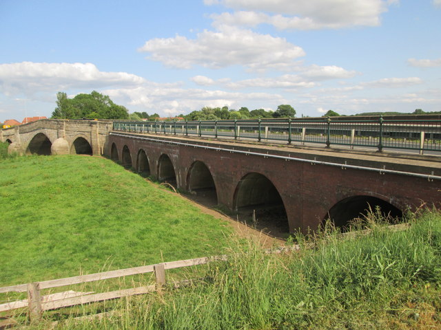 File:Modern extension to an old bridge - Geograph - 4593217.jpg