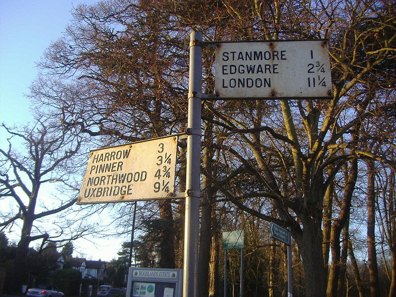 File:Old signs Uxbridge Road Stanmore - Coppermine - 21448.JPG