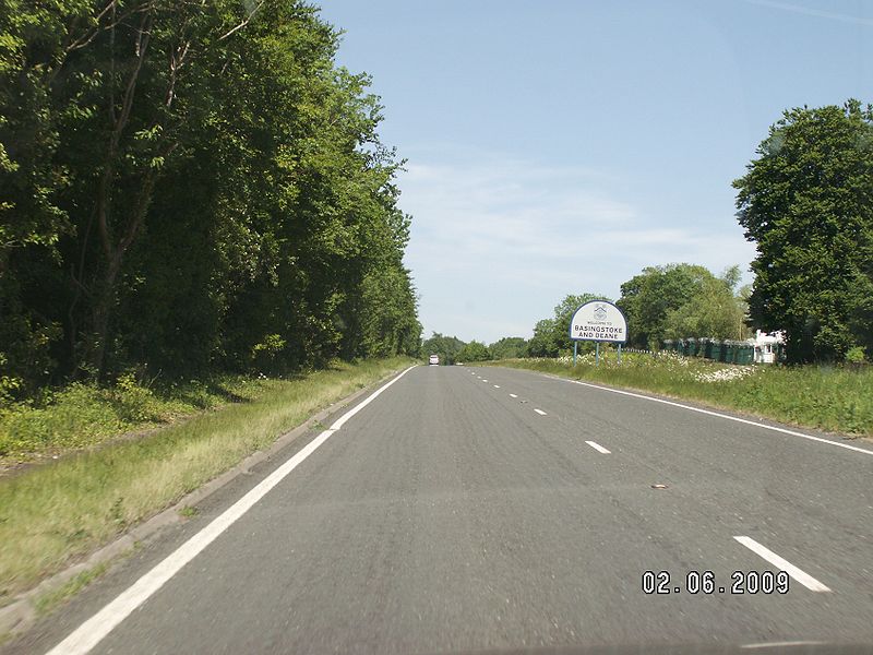 File:A33 entering Basingstoke.jpg