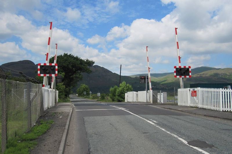 File:Blackgrange level crossing.jpg