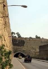 Road tunnel in Cospicua, Malta - Coppermine - 18947.jpg