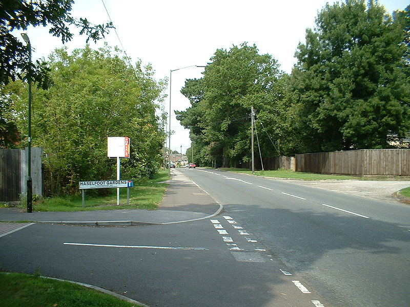 File:A27 Moorhill Road (Southampton) - Coppermine - 3387.JPG