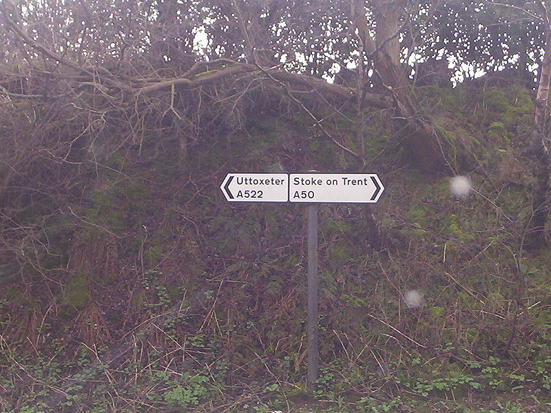 File:Dodgy sign - Coppermine - 5761.jpg