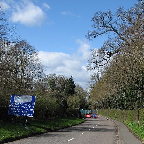File:Grantchester Road closed - Geograph - 4408363.jpg