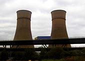 Tinsley viaduct and its twin towers - Geograph - 569561.jpg