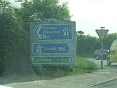 Dodgy direction sign at a dodgy motorway junction! - Coppermine - 19433.jpg