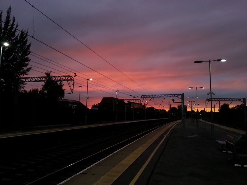 File:Sunsetoverwesthamsteadthamelink.jpg