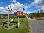 A939 Tomintoul - Direction signs.jpg