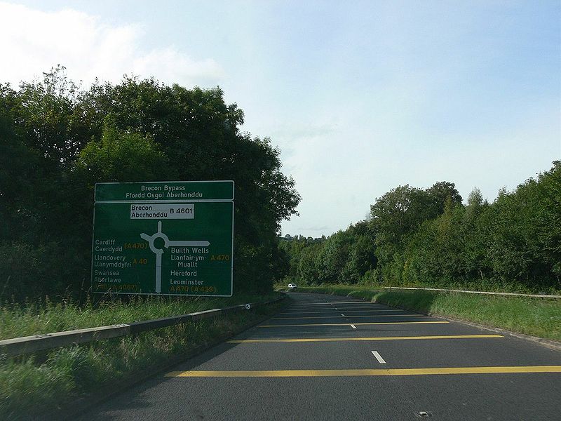 File:WestBound Sign Near Brecon On D2 - Coppermine - 23086.jpg