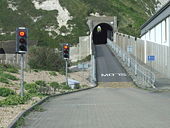 Entrance tunnel to Samphire Hoe Country Park - Geograph - 652746.jpg