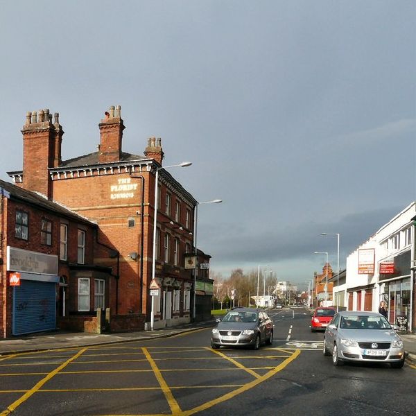 File:Shaw Heath - Geograph - 3849028.jpg