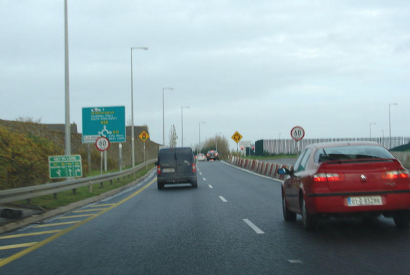 File:N25 Cork Southern Ring approaching Bandon Rd roundabout - Coppermine - 16185.JPG