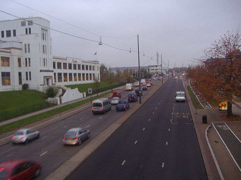 File:Great West Road, Isleworth - Coppermine - 23646.jpg