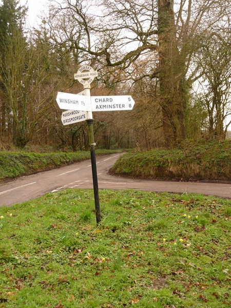 File:Horseshoe Road 1.bmp