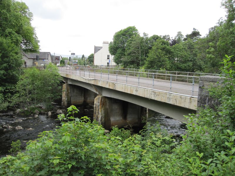 File:Cannich Bridge.jpg