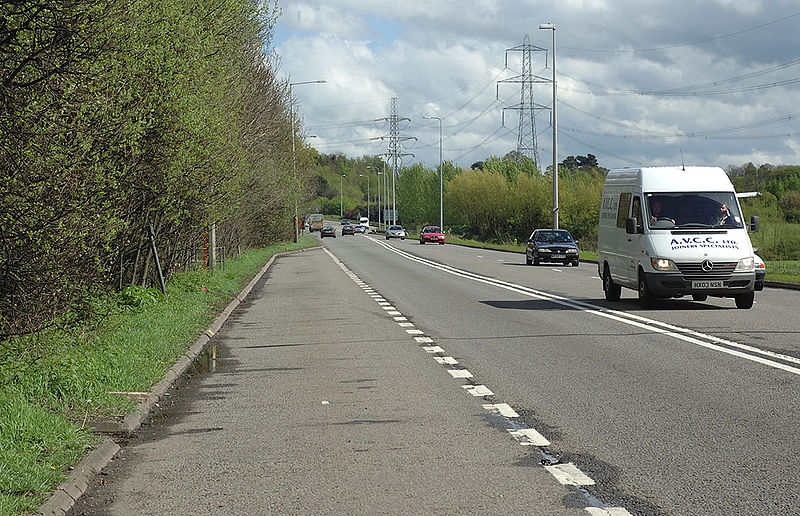 File:A465 eastern end of Heads of Valleys - Coppermine - 12706.jpg