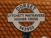 Lytchett Matravers- detail of Higher Cross finger-post - Geograph - 1741476.jpg