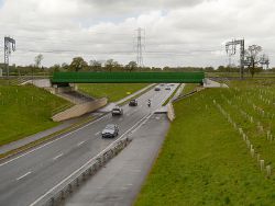 Railway Bridge over Melrose Way (A34) (C) David Dixon - Geograph - 3457405.jpg